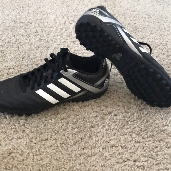 adidas rubber cleats